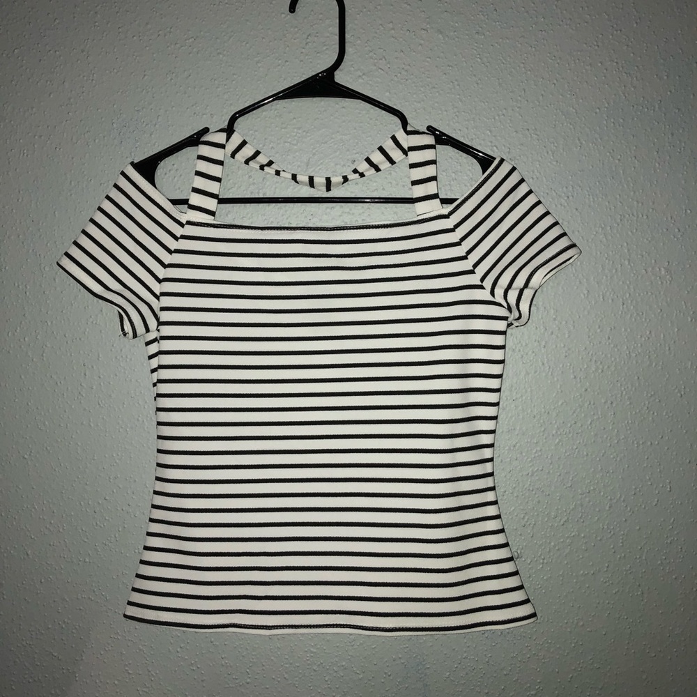 BNWT Cute Striped Off shoulder shirt